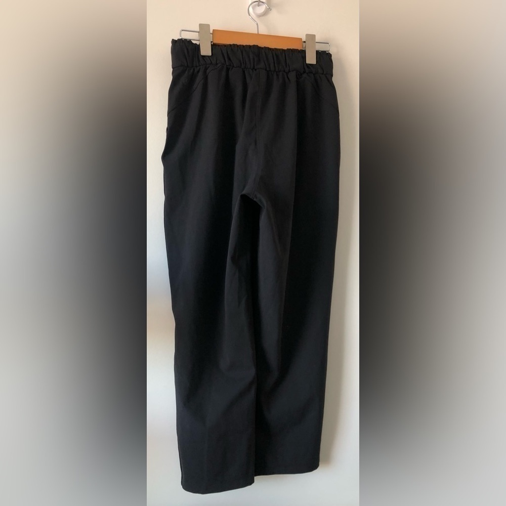 LULULEMON KEEP MOVING CROP HIGH RISE 23” INSEAM BLACK SIZE 4 LIKE NEW - Picture 6 of 11